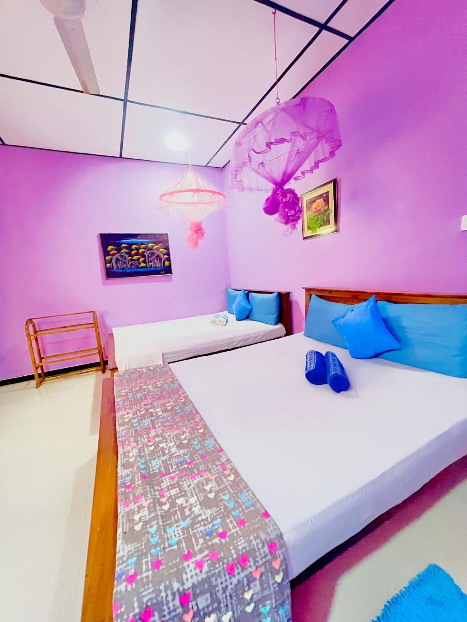 Gloriya Mathews Hotel เนกอมโบ ภายนอก รูปภาพ