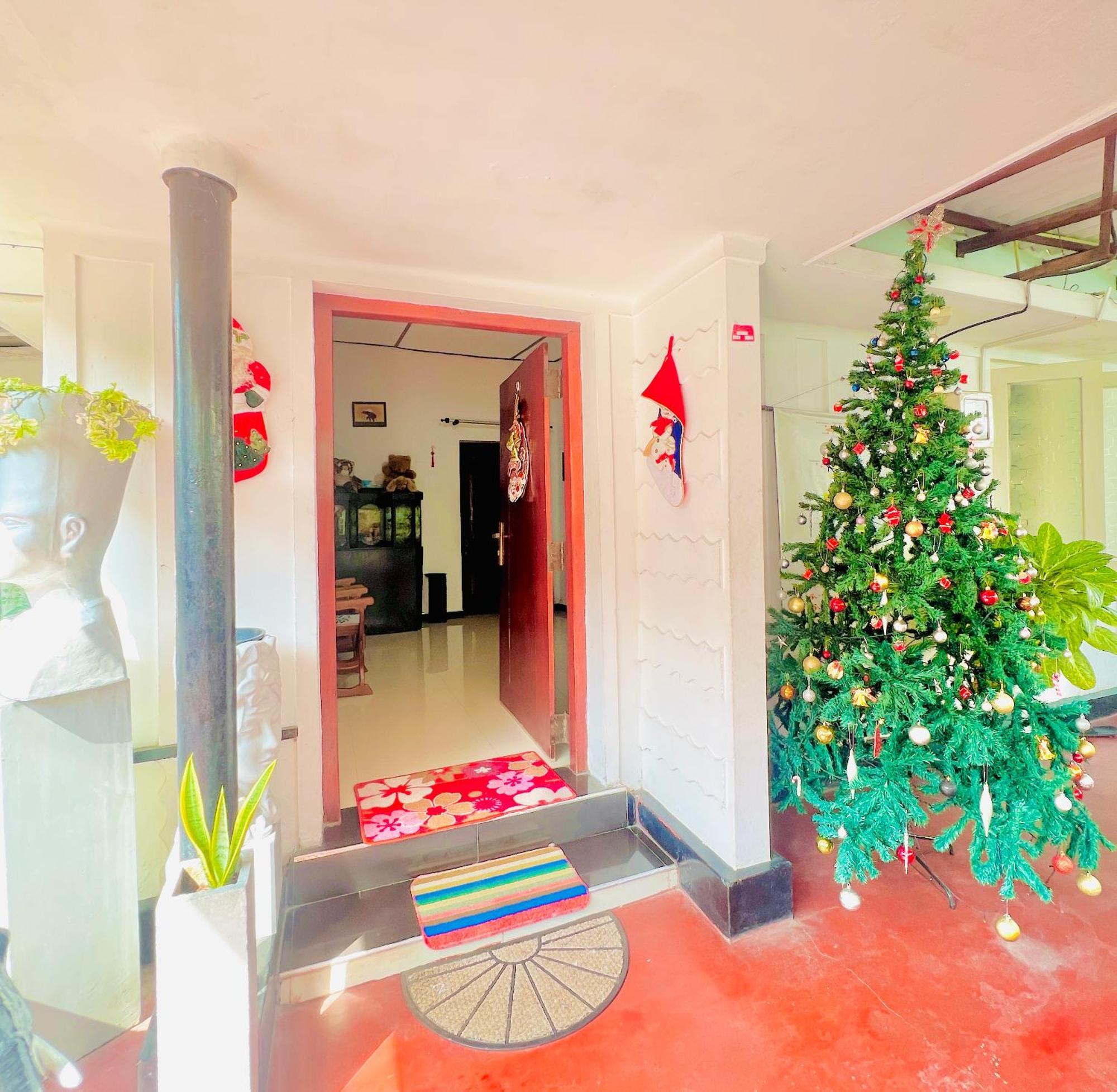 Gloriya Mathews Hotel เนกอมโบ ภายนอก รูปภาพ